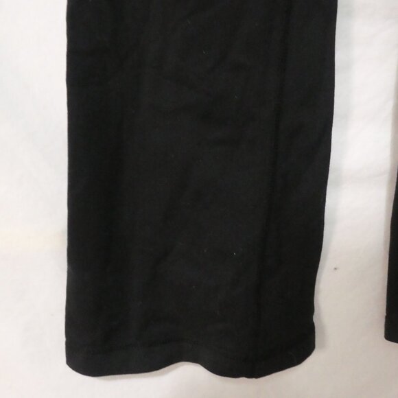 LULULEMON ATHLETICA | 4 regular | Black Flared Leggings - Picture 15 of 16